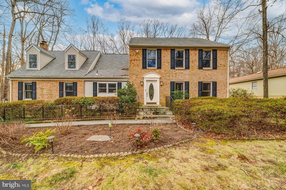 5838 Fitzhugh St, Burke, VA 22015 - photo 1