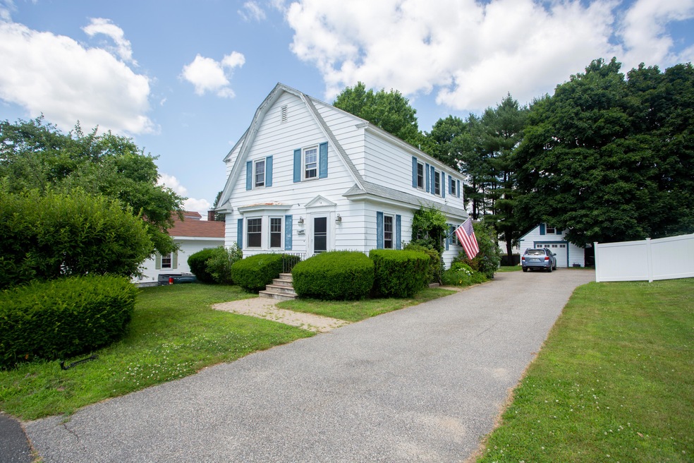 18 Amherst St, Biddeford, ME 04005 - photo 1