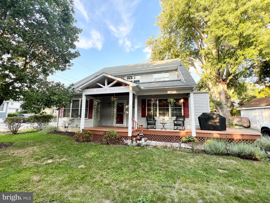 1600 Cliff Dr, Edgewater, MD 21037 - photo 1