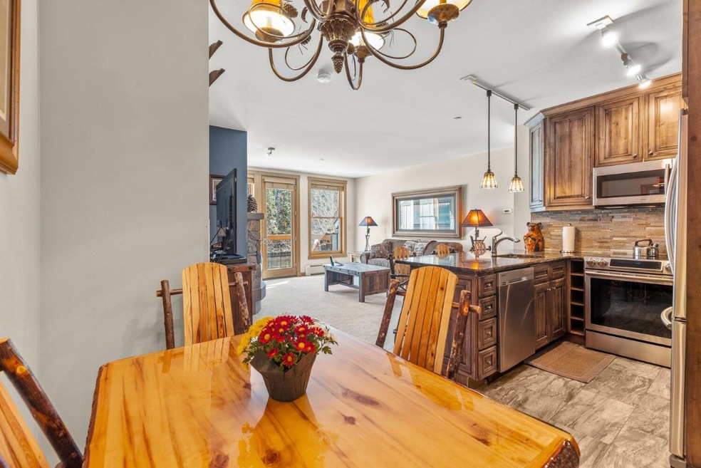 Beautifully updated premier River Run location.