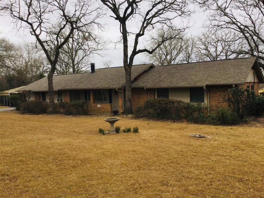 210 Brentwood Dr, Athens, TX 75751 - photo 1