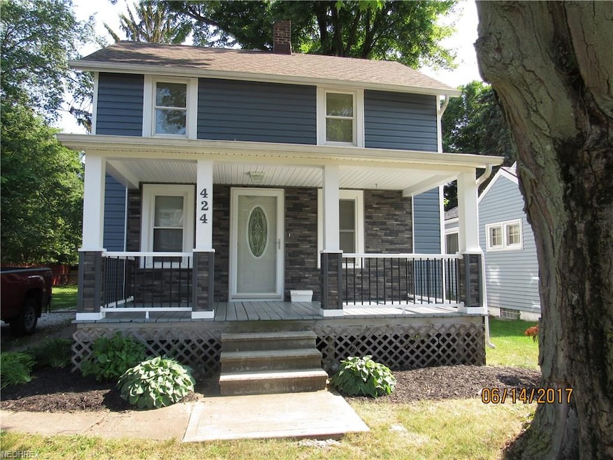 424 Lawn St, Geneva, OH 44041 - photo 1