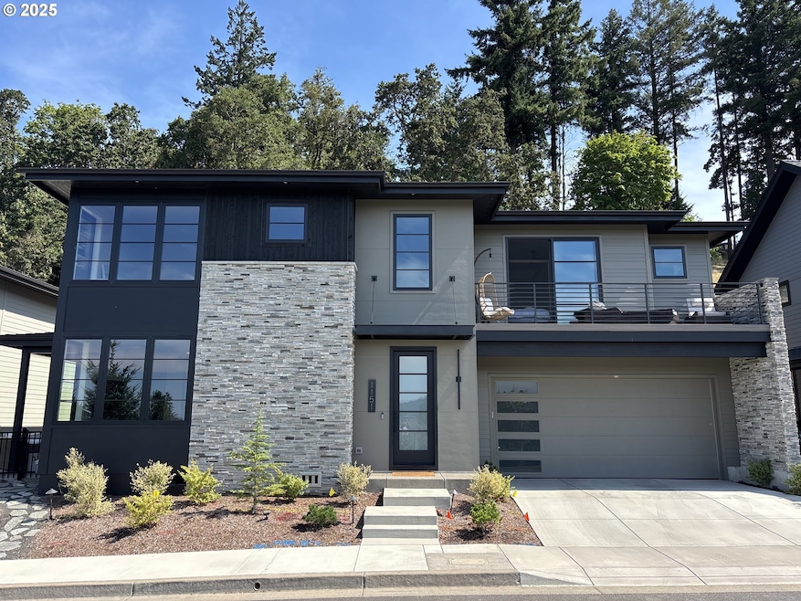 1151 Lantern Ln, Eugene, OR 97401 - photo 1