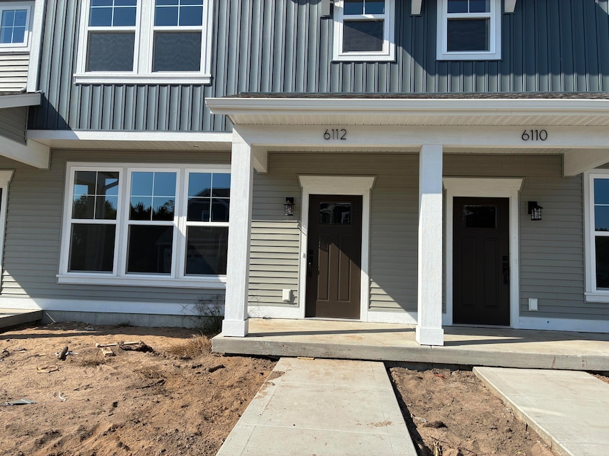 6112 Stahl Dr unit 15, Spring Lake, MI 49456 - photo 1