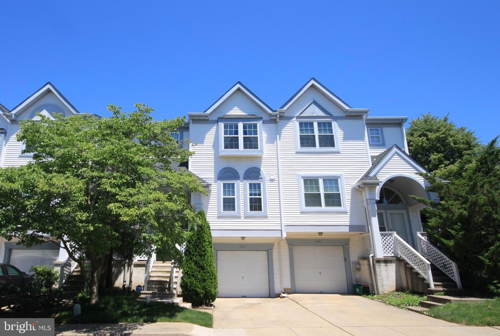 4205 Quaker Ct, North Wales, PA 19454 - photo 1