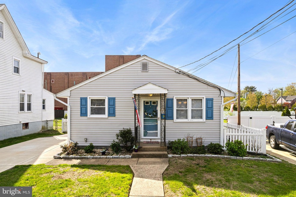 7 E Albertson Ave, Haddon Township, NJ 08108 - photo 1