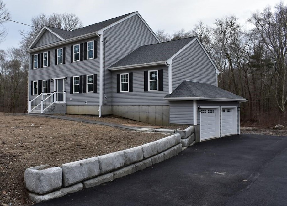 433 Gifford Rd, Westport, MA 02790 - photo 1