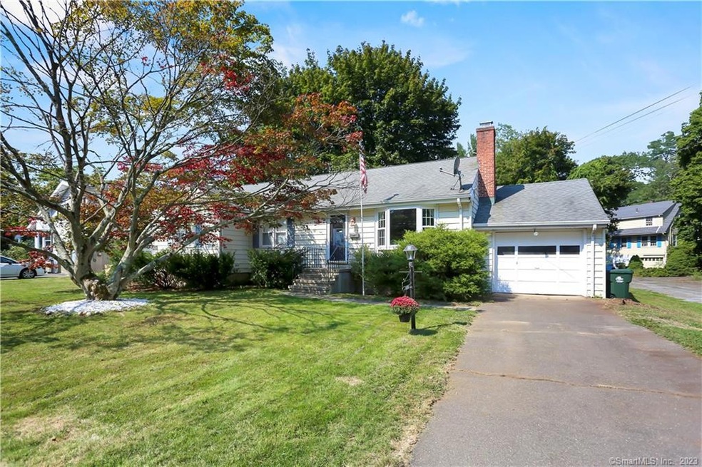 508 Wilson St, Fairfield, CT 06825 - photo 1