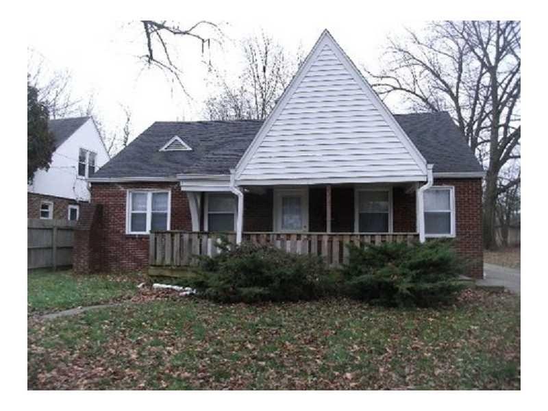 2227 W 12th St, Anderson, IN 46016 - photo 1