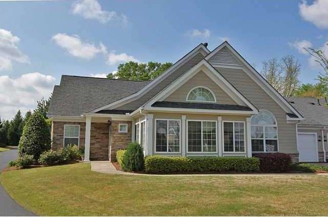 Exterior Front. Beautiful Stepless Ranch