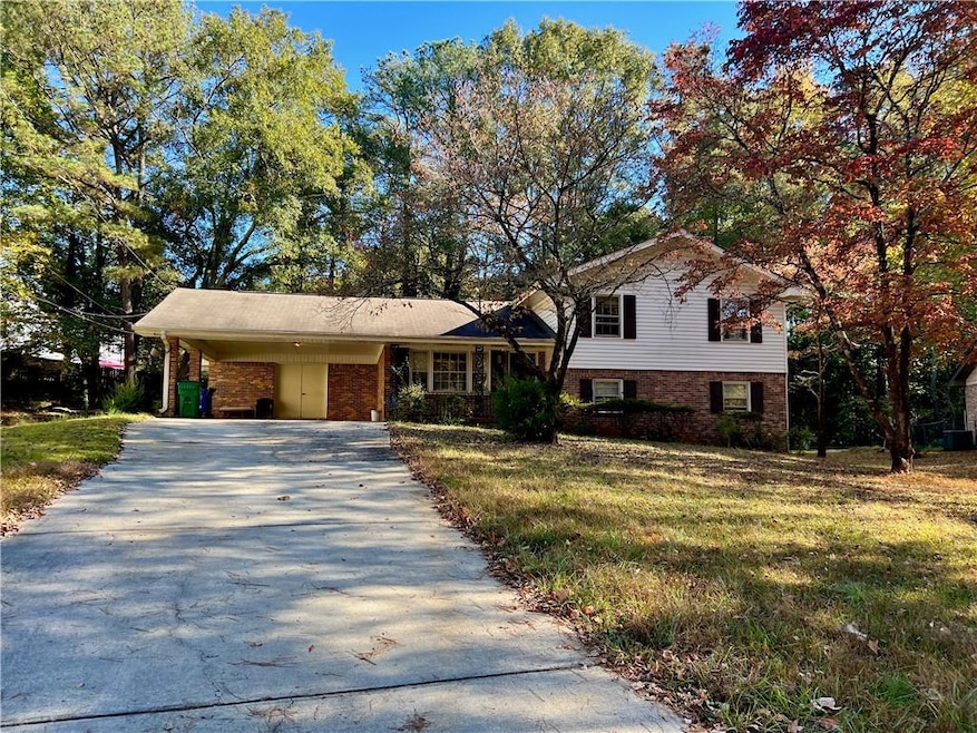 1459 Camelot Ln, Tucker, GA 30084 - photo 1