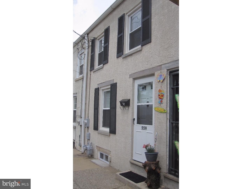 559 E Lafayette St, Norristown, PA 19401 - photo 1