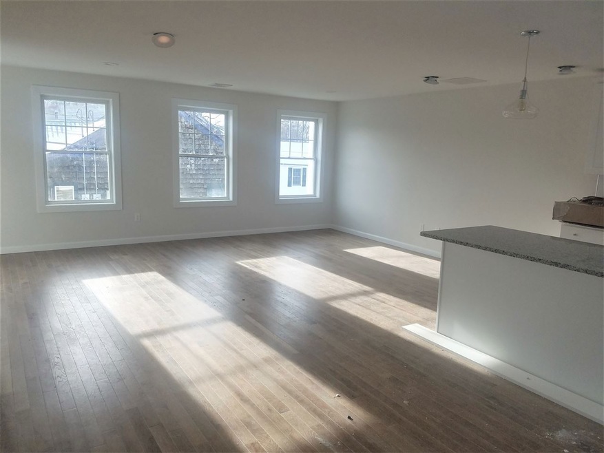 9 Clifford St unit C, Exeter, NH 03833 - photo 1