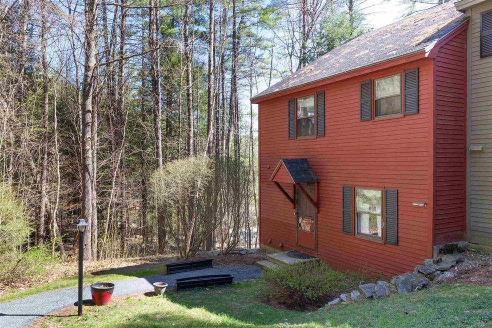 976 Hard Rd unit C4, Hartford, VT 05001 - photo 1