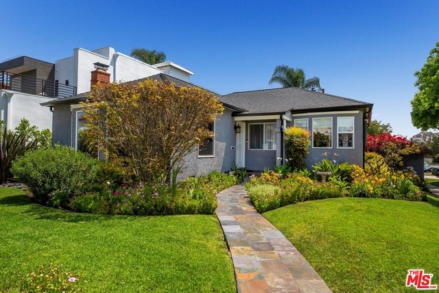 Gorgeous Corner Property