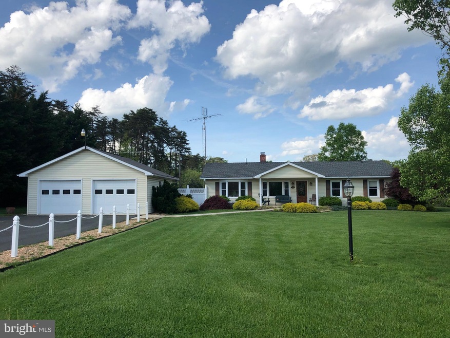 55 Highland Ridge Rd, Berkeley Springs, WV 25411 - photo 1