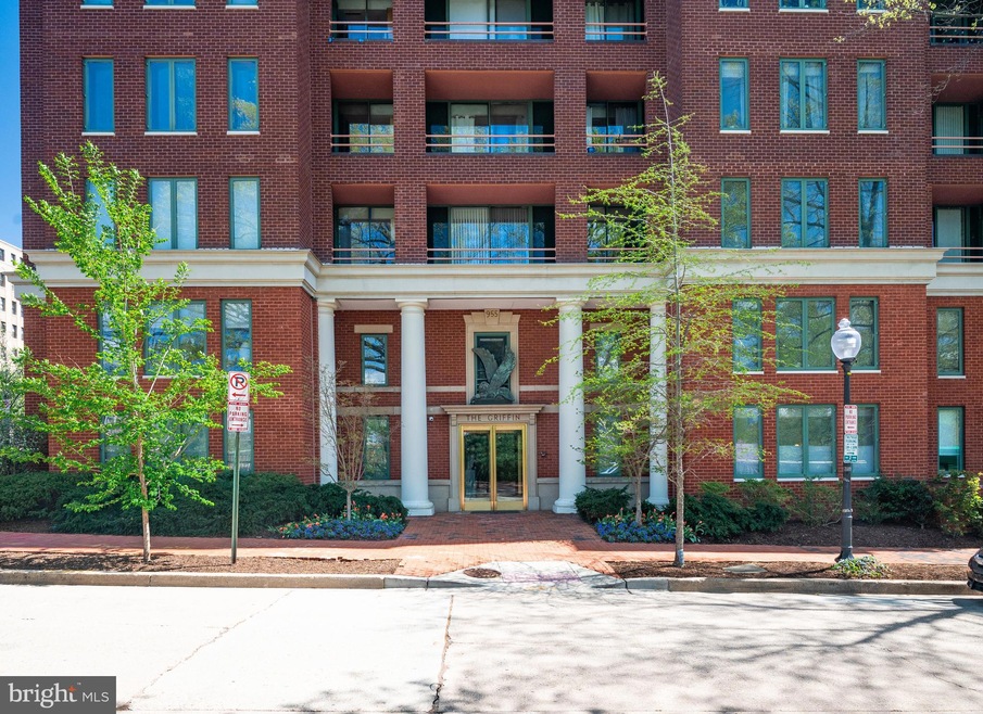 The Griffin Condominium unit 803, Washington, DC 20037 - photo 1