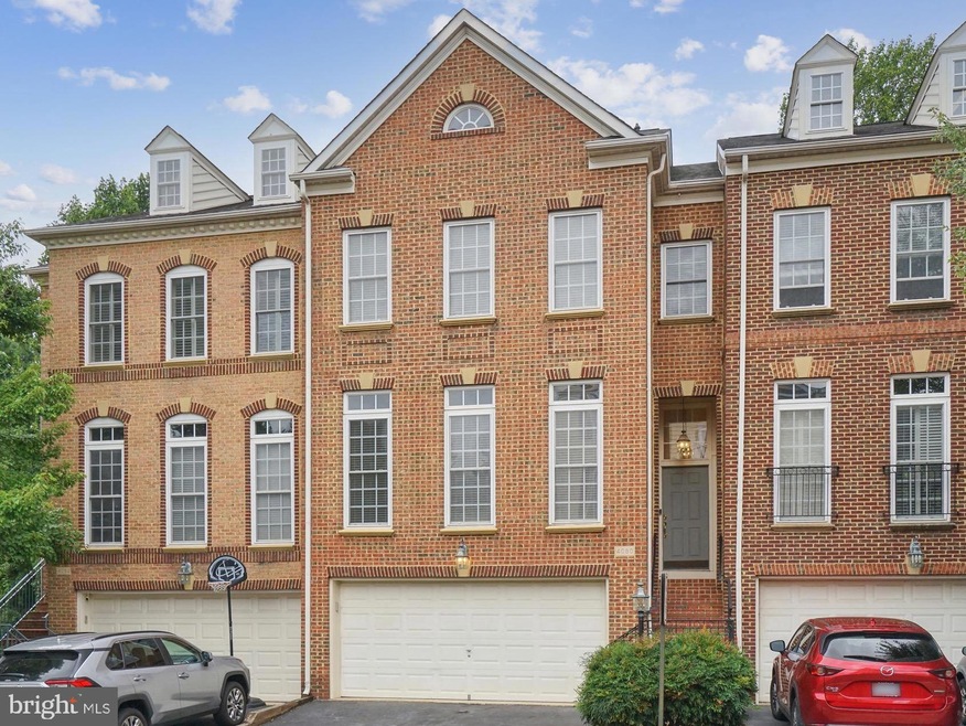 4080 Walnut Cove Cir, Fairfax, VA 22033 - photo 1