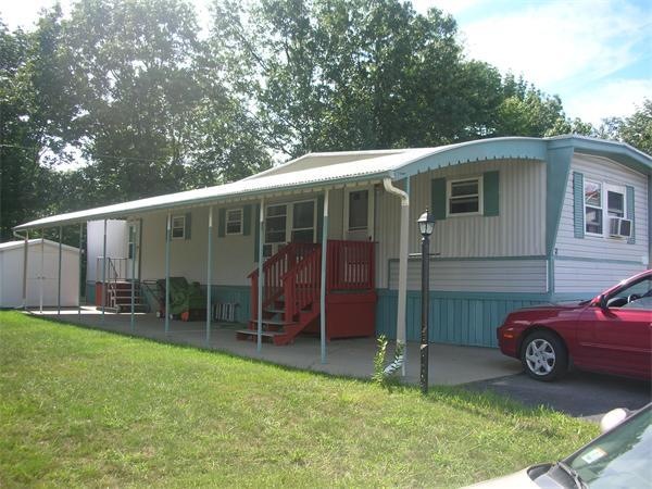 556 Central St unit 25, Leominster, MA 01453 - photo 1