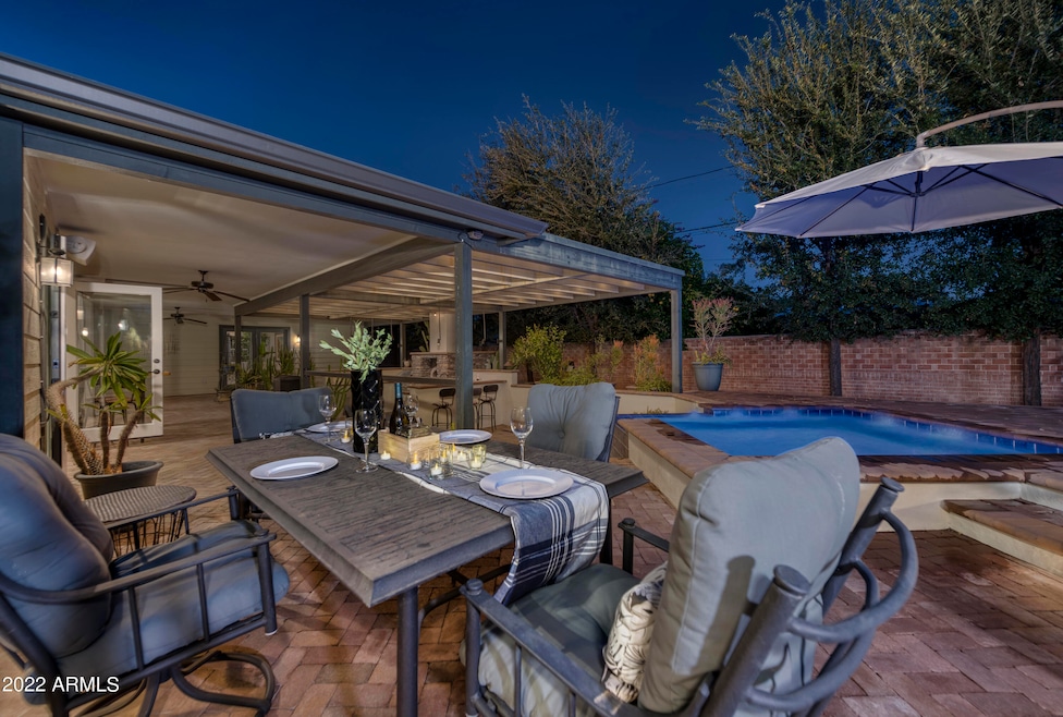 3001 N Manor Dr E, Phoenix, AZ 85014 - photo 1