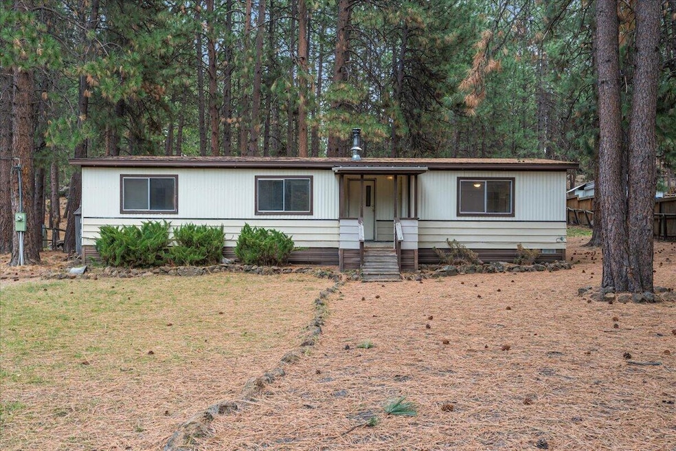 60214 Agate Rd, Bend, OR 97702 - photo 1
