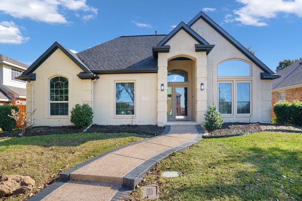 2125 Wallbrook Dr, Lewisville, TX 75067 - photo 1