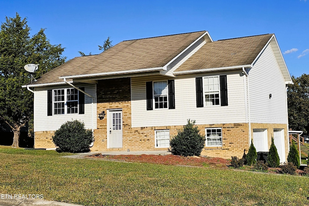 2503 Grotto Ln, Sevierville, TN 37876 - photo 1