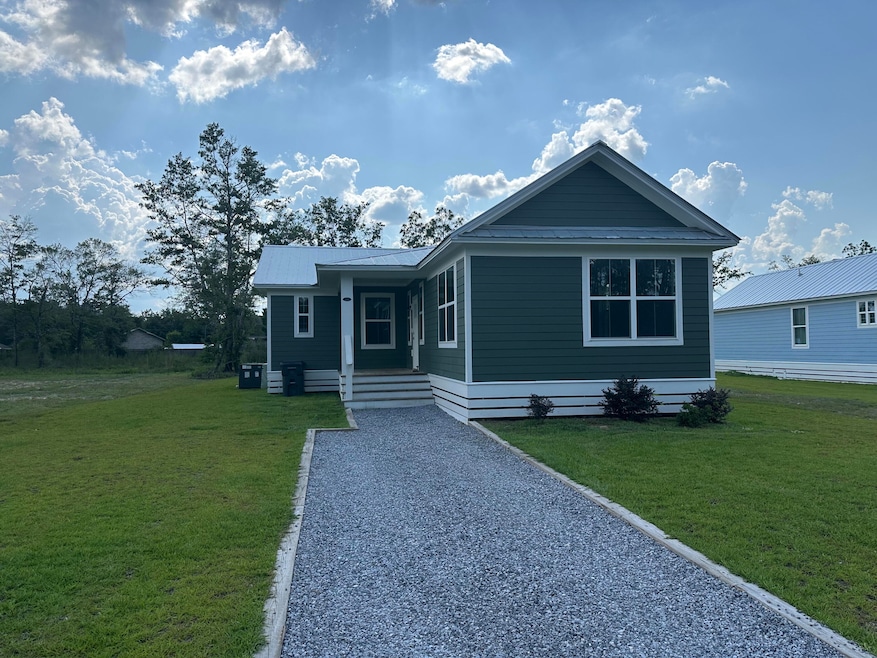 534 N Raphael Rd, Defuniak Springs, FL 32433 - photo 1