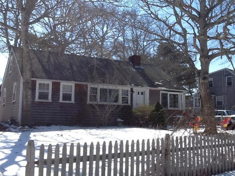 8 Sunset Ln, West Dennis, MA 02670 - photo 1