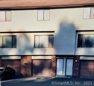 18 Dallas Terrace unit 2, Waterbury, CT 06705 - photo 1