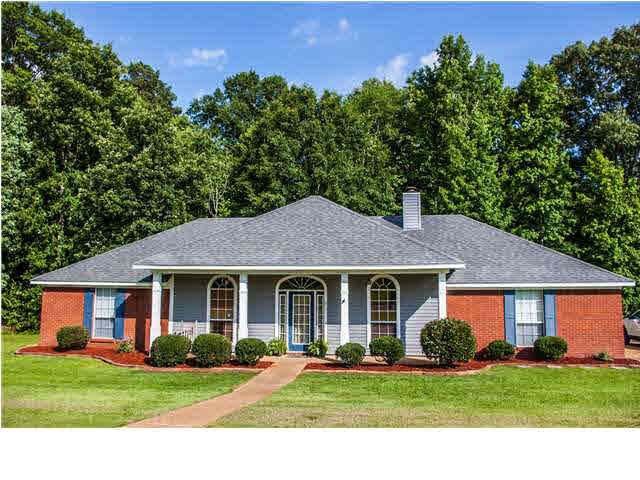 811 Eagles Nest Dr, Byram, MS 39272 - photo 1