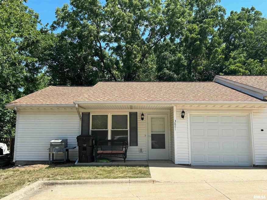 3881 W Palmyra Ct unit 18, Peoria, IL 61604 - photo 1