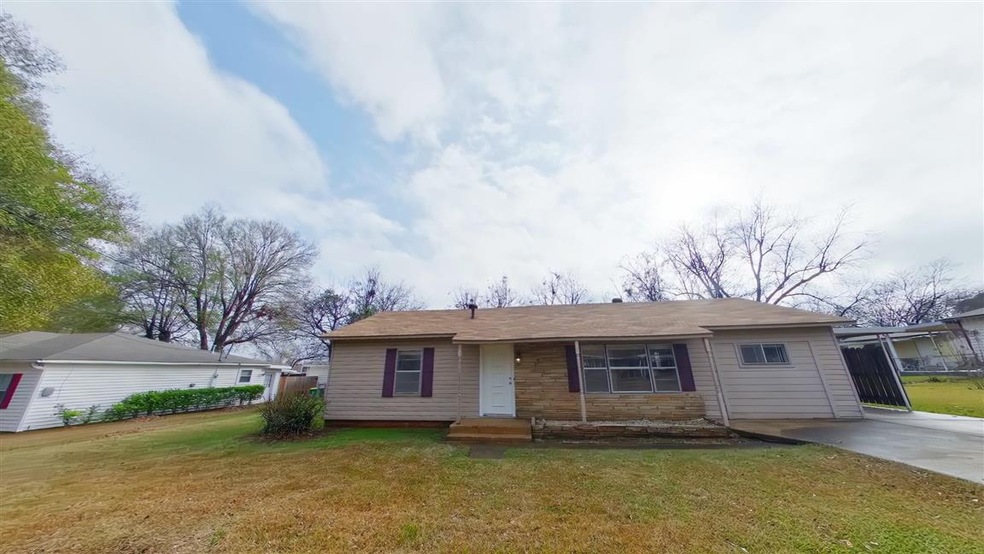 3015 Meadows Dr, Texarkana, TX 75501 - photo 1