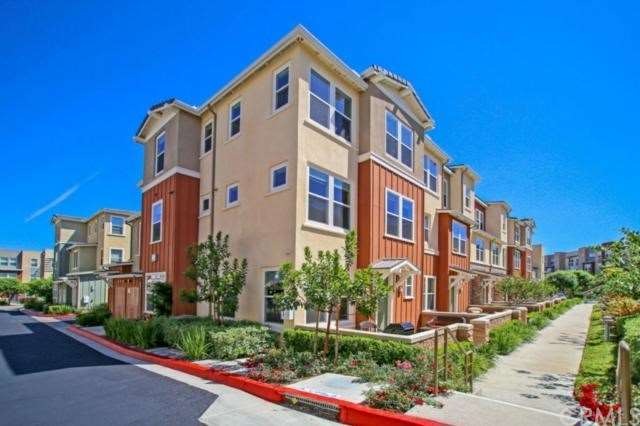 Private corner unit with large patio 