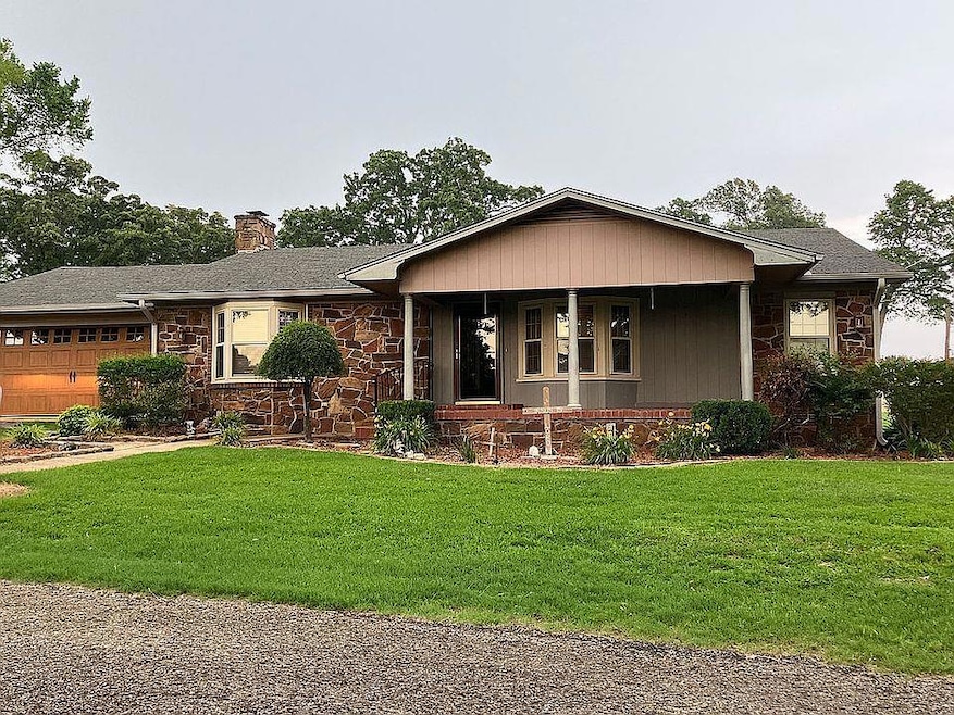 1189 N 4220 Rd, Hugo, OK 74743 - photo 1