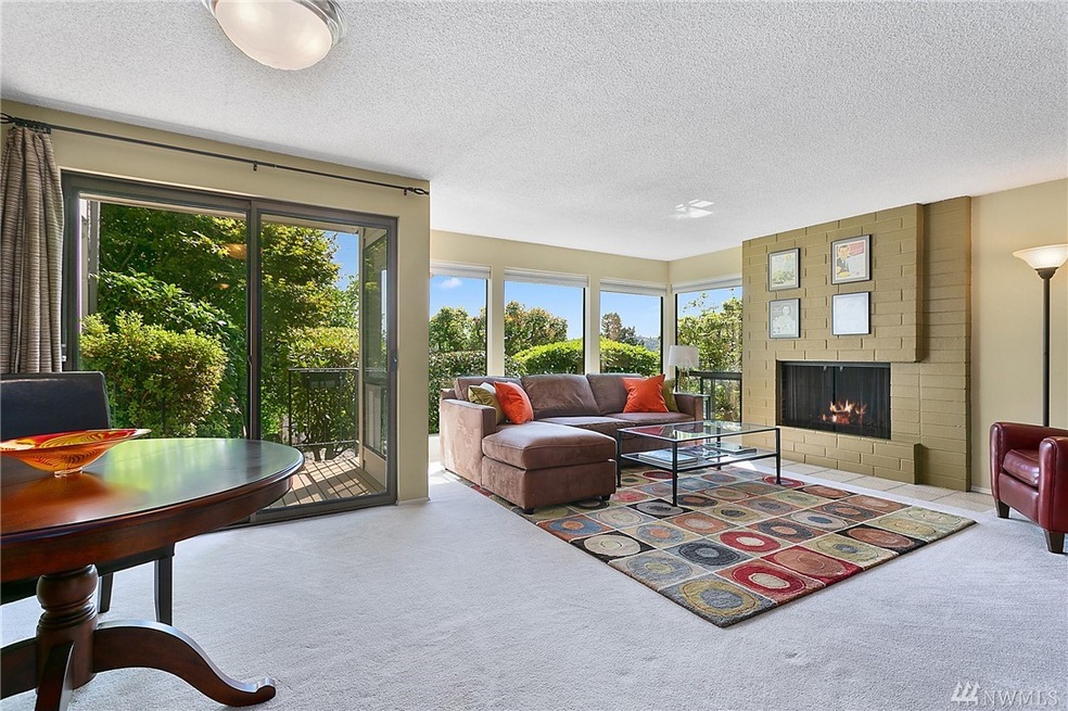 3410 25th Ave W unit 101, Seattle, WA 98199 - photo 1