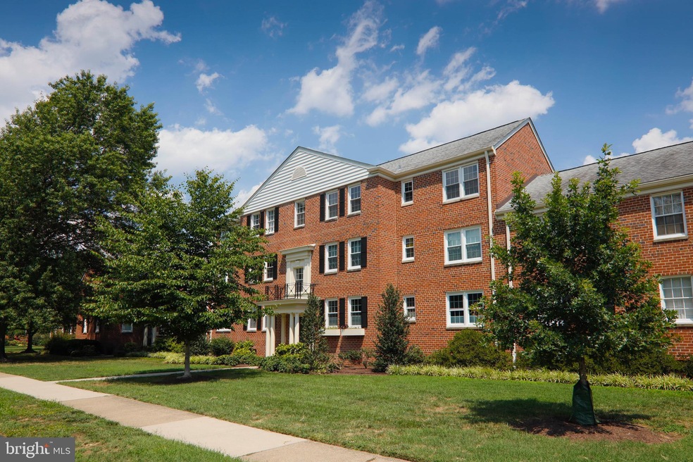 6607 Potomac Ave unit A2, Alexandria, VA 22307 - photo 1