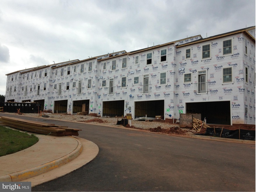 20509 Zolabeane Square, Sterling, VA 20165 - photo 1