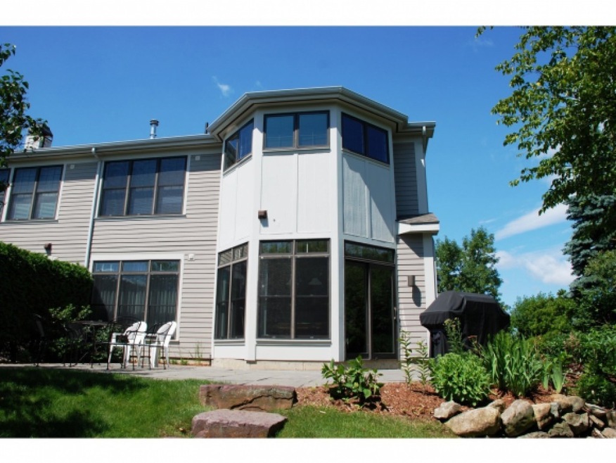 634 Golf Course Rd, South Burlington, VT 05403 - photo 1
