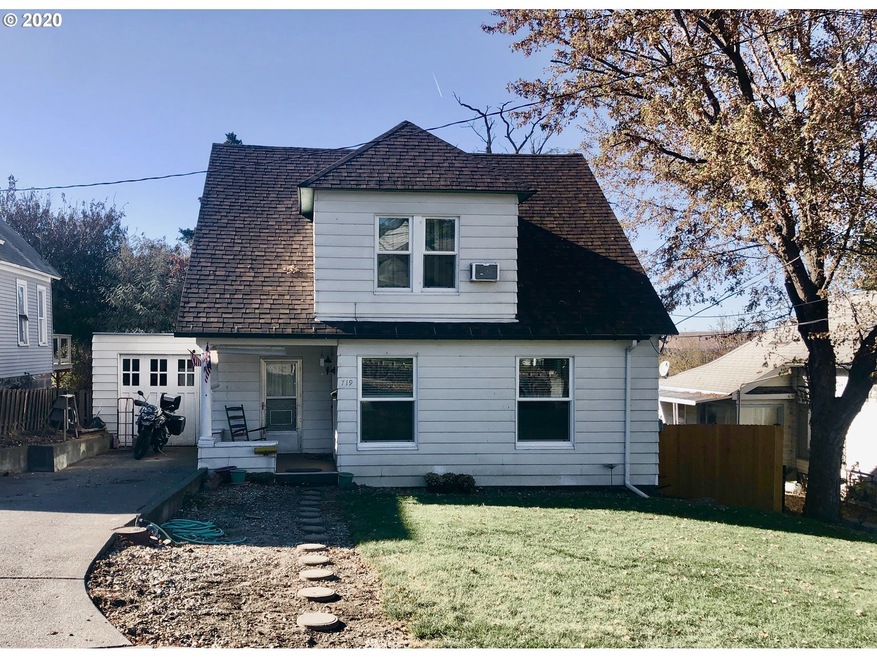 719 SW 1st St, Pendleton, OR 97801 - photo 1