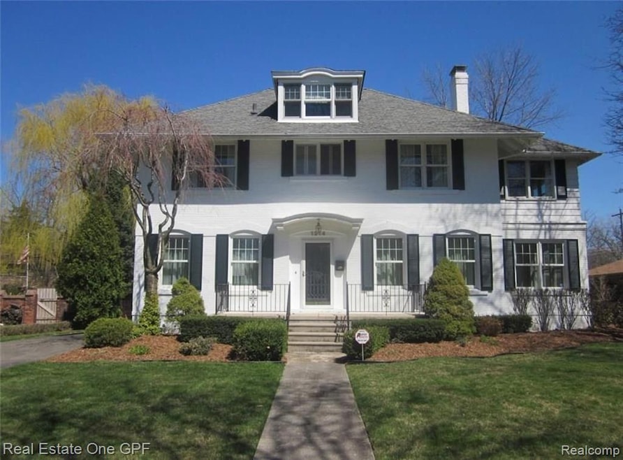 1214 Buckingham Rd, Grosse Pointe Park, MI 48230 - photo 1