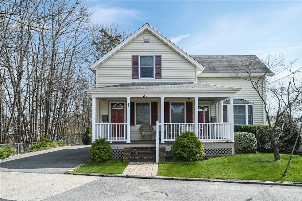 29 Fenner Ave, Riverside, RI 02915 - photo 1