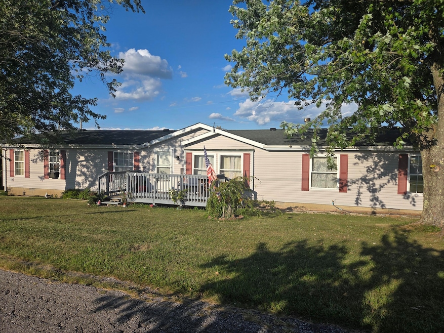 105 Latimer Ln, Williamstown, KY 41097 - photo 1