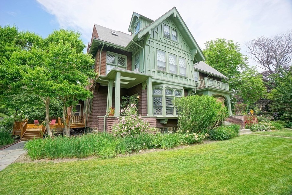 27 Fayerweather St, Cambridge, MA 02138 - photo 1