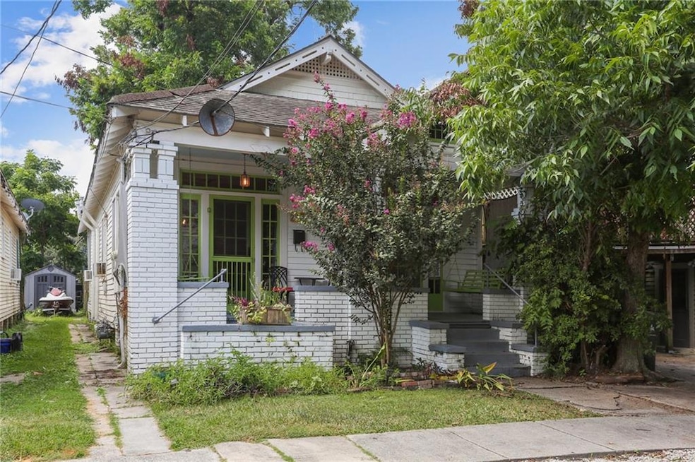 7222 Sycamore St, New Orleans, LA 70118 - photo 1