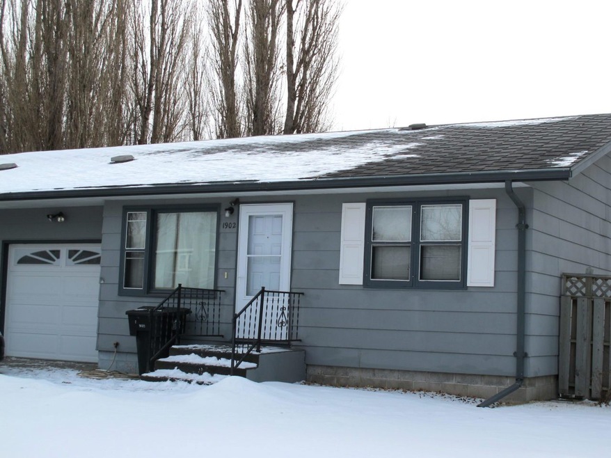 1902 23rd Ave S, Grand Forks, ND 58201 - photo 1