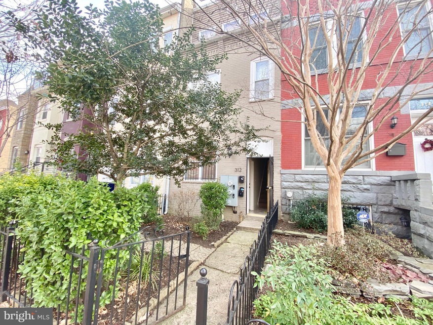 312 P St NW unit 2, Washington, DC 20001 - photo 1