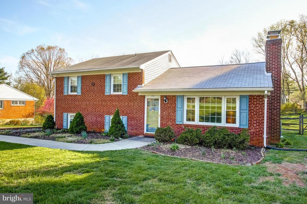 6516 Carroll Highlands Rd, Sykesville, MD 21784 - photo 1