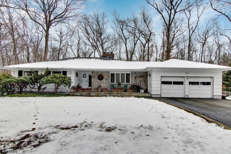 72 Round Top Rd, Warren, NJ 07059 - photo 1