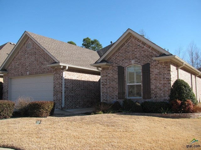 5818 Cross Creek Cir, Tyler, TX 75703 - photo 1